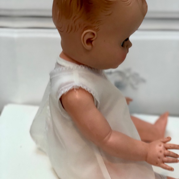 Mid Century Vintage Baby Doll. - Picture 8 of 10